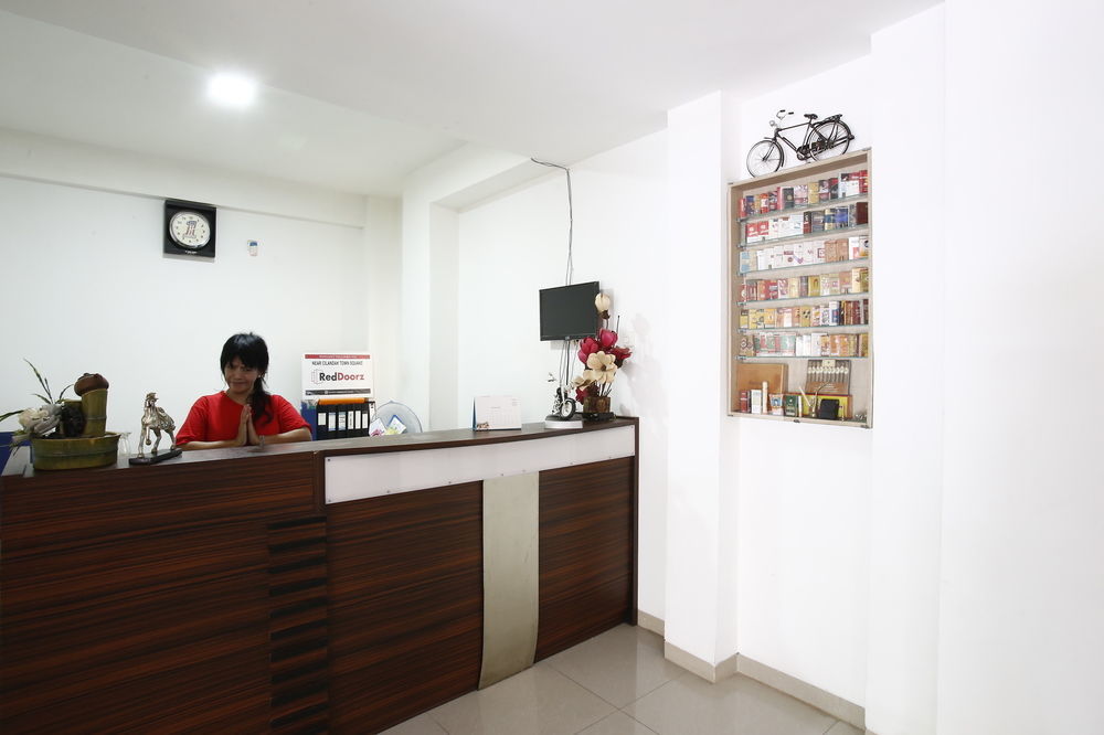 Reddoorz Near Cilandak Town Square Hotel Jakarta Exterior photo