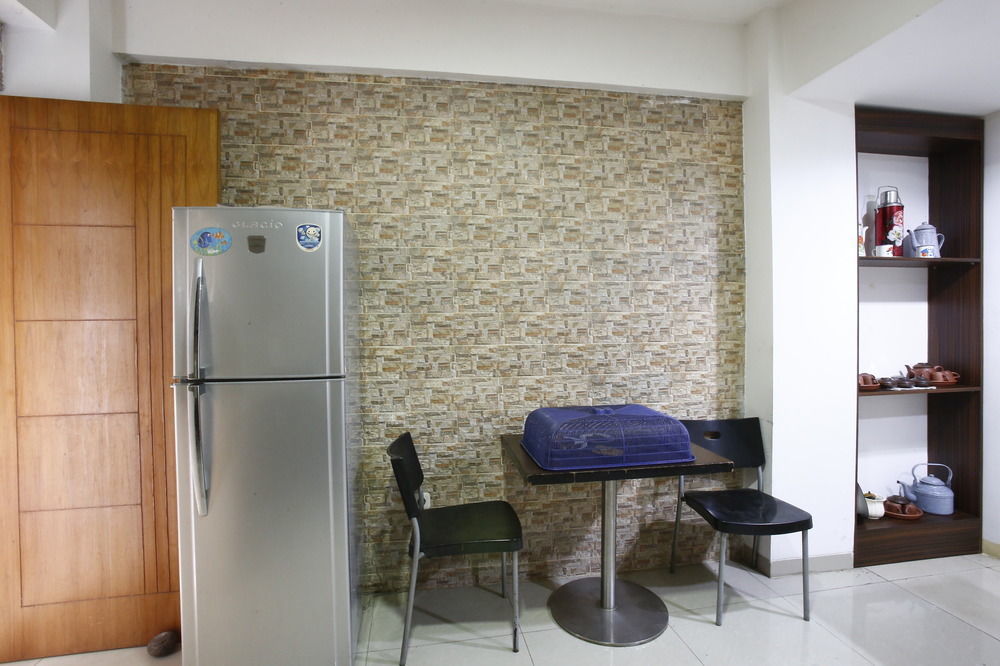 Reddoorz Near Cilandak Town Square Hotel Jakarta Exterior photo